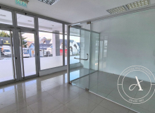 LOCAL COMERCIAL - RIVADAVIA Y GDOR. PAZ