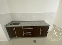 LOCAL COMERCIAL - RIVADAVIA Y GDOR. PAZ