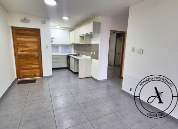 2 DORMITORIOS CON COCHERAS - A. STORNI